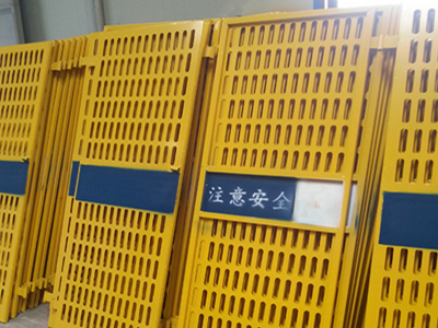 電梯防護(hù)門