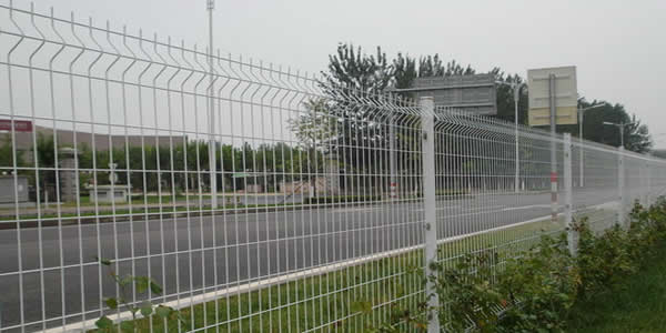 201241316355724.jpg 護欄網(wǎng)廠家