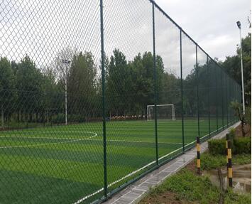 球場圍網(wǎng).jpg 球場圍網(wǎng).jpg
