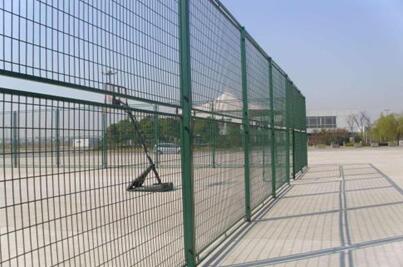 球場圍網(wǎng).jpg