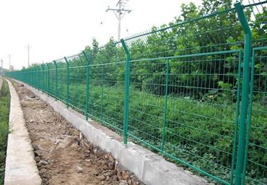 高速公路護(hù)欄網(wǎng) 高速公路護(hù)欄網(wǎng)