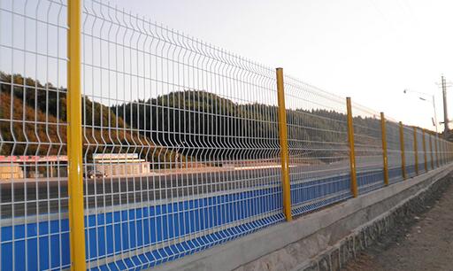 高速公路護欄網