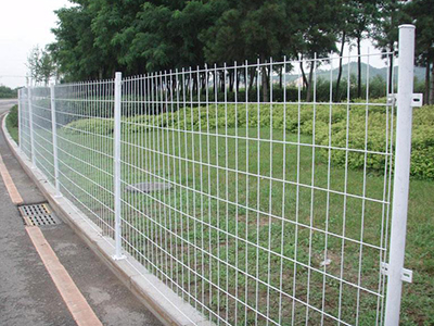 雙邊圍欄網